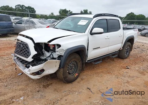 2020 Toyota Tacoma Trd Off-Road z USA, uszkodzony, nr VIN 3TMCZ5AN3LM311966